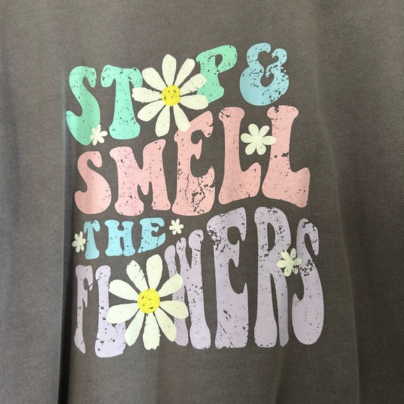 Living Fully Mallory Ervin Stop & Smell the Flowers | L - Picture 3 of 4